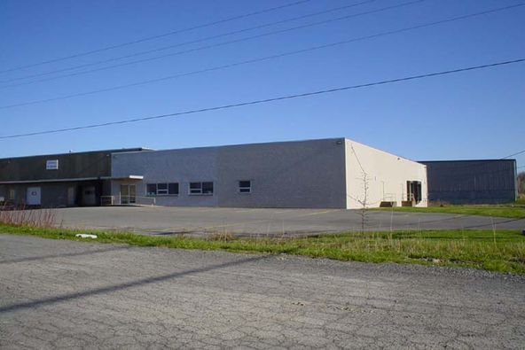 4630, 4630 & 4632 Crossroads Park Dr, Liverpool, NY, 13088